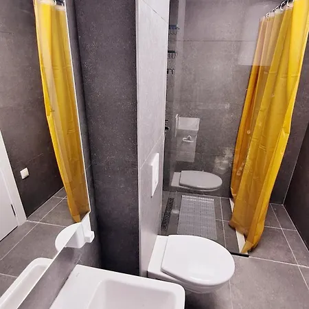 Kjara Apartment-Airport-2