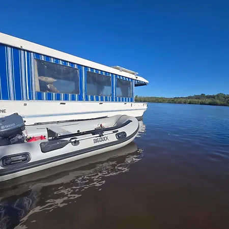 Liquid Spirit Noosaville Houseboat " Experience More "-3