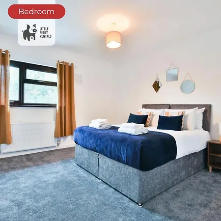 2 -4 Bed Family Home Contractors Parking Wi-Fi-2