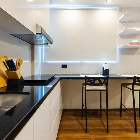 Silver Room Apartment-2