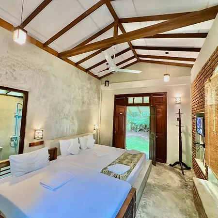 River Side Resort - Wellawaya-3