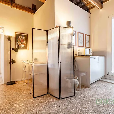 Biennale Ensuite Rooms By Bricola Apartments-2