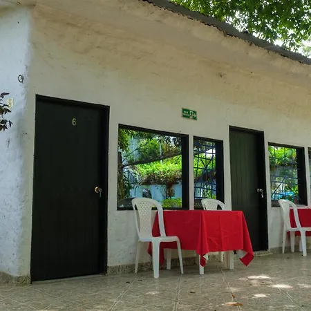 Centro Recreacional Villa Clarita-2