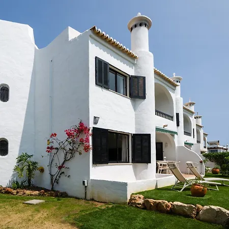 3-Bed Clifftop Beach House - Pool, Private Garden, Rooftop&Paddle Boards-3