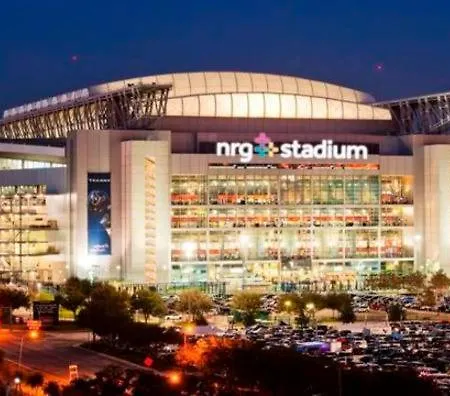 A Peaceful Getaway Near Nrg & Medical Center-3