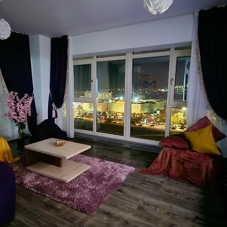 Aristocrat Sunset Panorama - Skyview Central Apartment-2