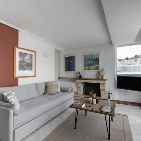 Wake Up To The Acropolis In A Hidden Gem-3