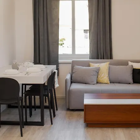 Villa Leopold - Apartmanovy Dum-3