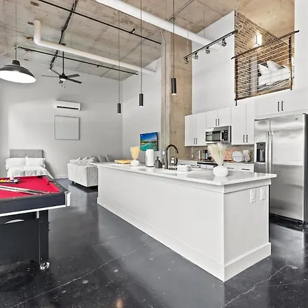 Luxury Loft-Coastal Vibe-3