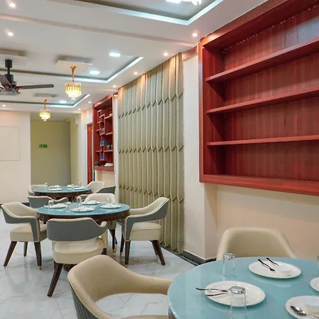 Hotel Relax Suites Fng Expresway 63 Noida-2