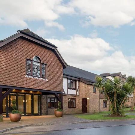 Elite Venue Selection Felbridge - Gatwick-2
