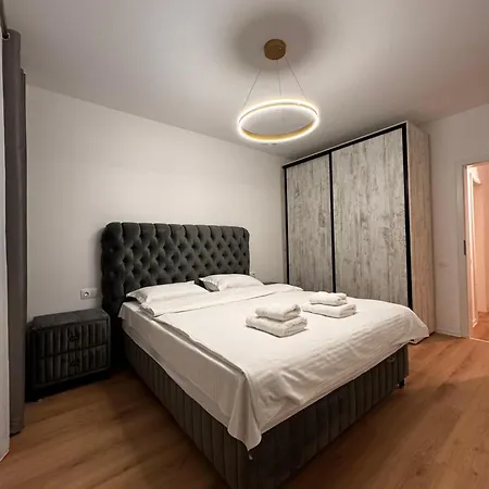 Moos Aparthotel Qualis-3
