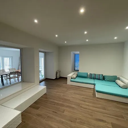 BEACHFRONT VILLA Murter-2