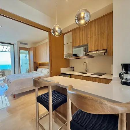 Zantamar Penthouse 603B, Right On The Beach-3