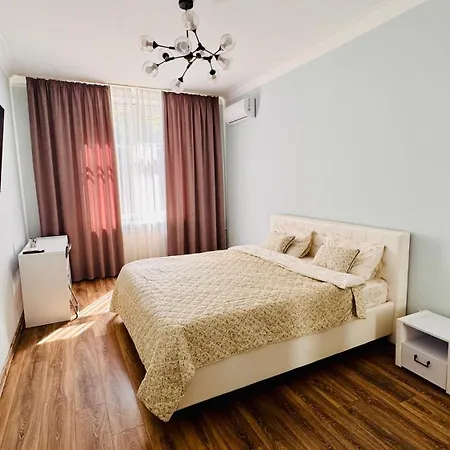 Ultracentral 2Bd With Terrace-2