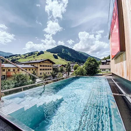 THOMSN-Alpine Rock Hotel-2