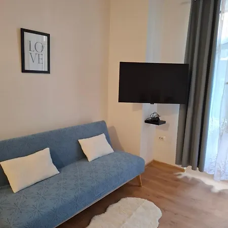 City Studio Ana-3