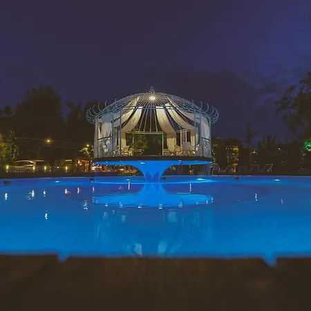Hotel Legjenda-2