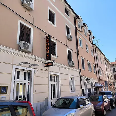 Omir Bed & Breakfast-3