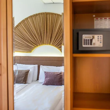 Hotel Rex-2