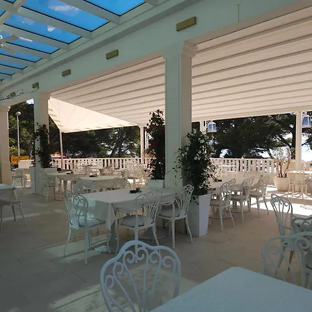 Hotel Villa Bacchus-3