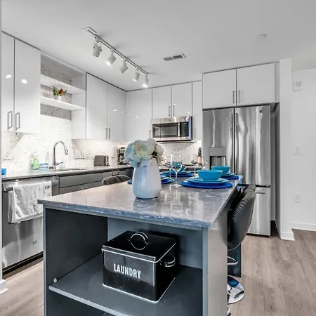 Fully Furnished Apartment In Washington Near Logan Circle-3