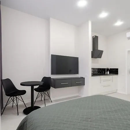 Ддд! 14-5 Diplomat Hall, Zhylianska 59, Kyiv Centre, Panoramic City View, 15 Kw Backup Power, Petrovdom Apartment-3