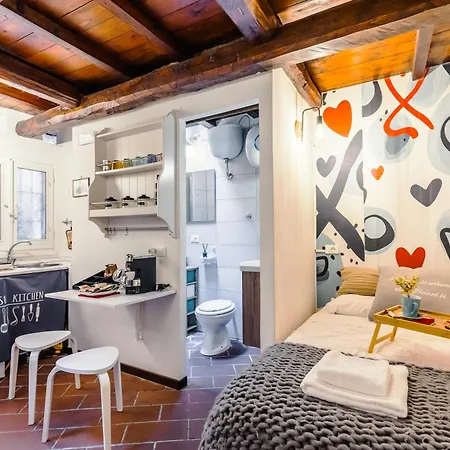 "Our House" In Trastevere-3