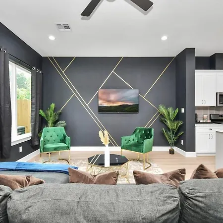 Sleeps 20 - 2 Homes - Family And Friends Fun Super House-3