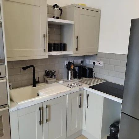 Hampden Glasgow Tenement Flat-3