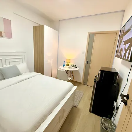 Cozy Studio Apt In Westlands-2