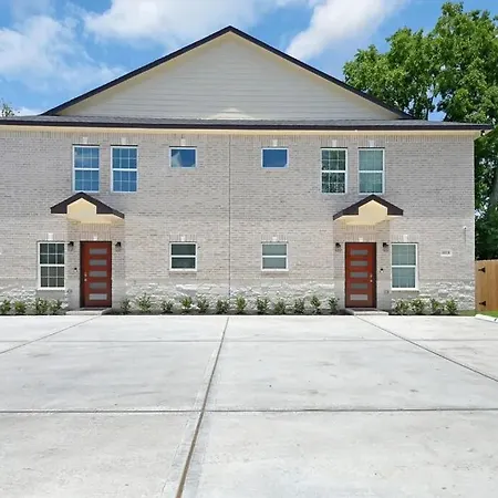 Gated Unit With Laundry L Near Nrg And Med Center And Hou Airport-2