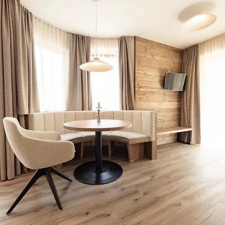 Aktiv & Vitalhotel Bergcristall-3