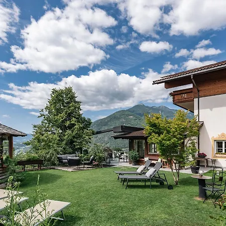 Tirolerhof Guesthouse-2