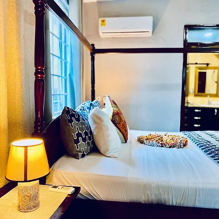 Coconut Pointe Villa&Beach Resort-2