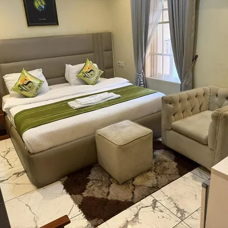 Sugarland Hotel And Suite-3