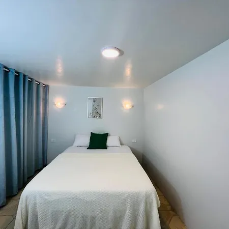Trendy Apartment 2 Bedroom 1 Bath-3