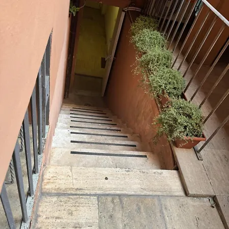 Ludovisi Seminterrato Loft-3