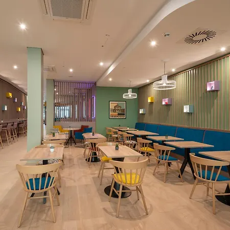 Hampton By Hilton Dresden City Centre-2