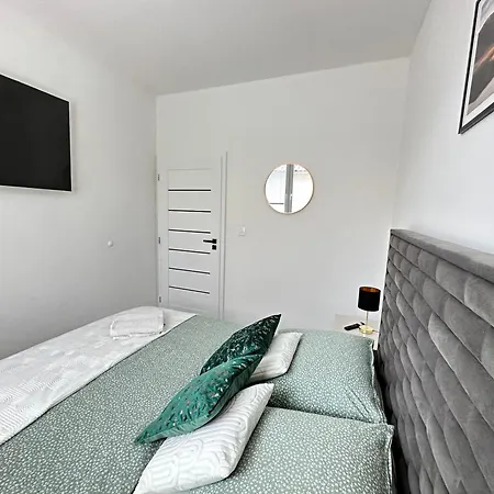 Apartments Albi-3