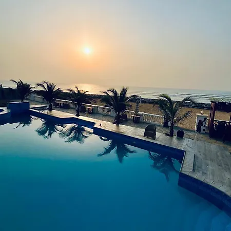 Coconut Pointe Villa&Beach Resort-3