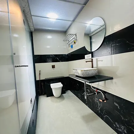 Hotel Woow Suites Kharadi Bypass-3