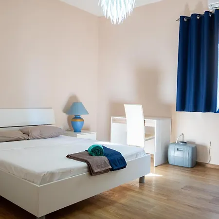 Golden Stay - 4Br Stylish Apartment For Group-2
