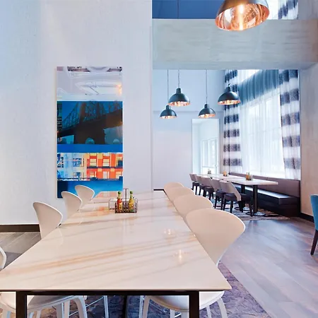 Hyatt Place Long Island City-3