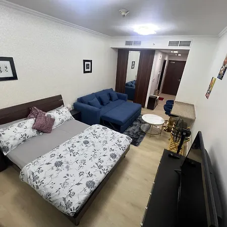 Cozy Studio With Sofa Bed Beside Dmcc Metro & Dubai Marina-3