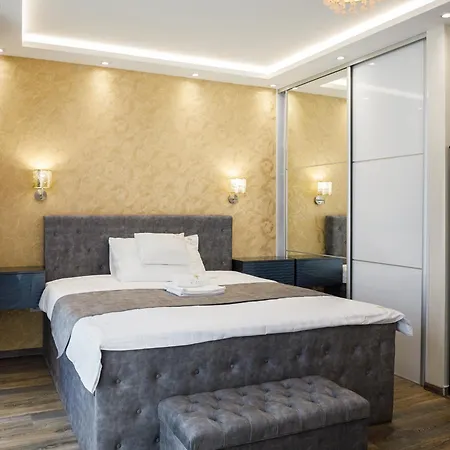 Rebany Apartman 2 Central Location-3