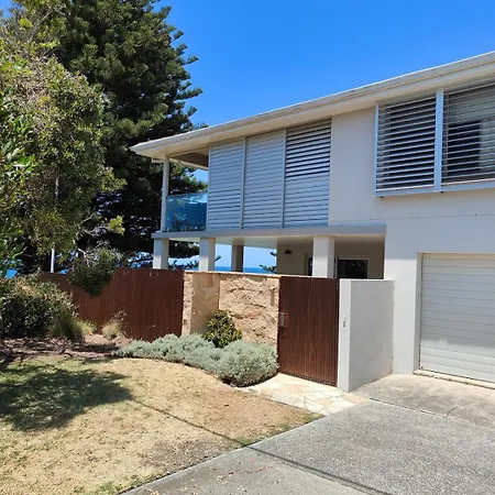 Toowoon Bay Beach House-3