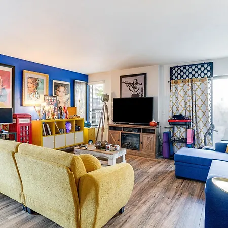 8 Mi To Dtwn Denver: Groovy Pet-Friendly Condo-2