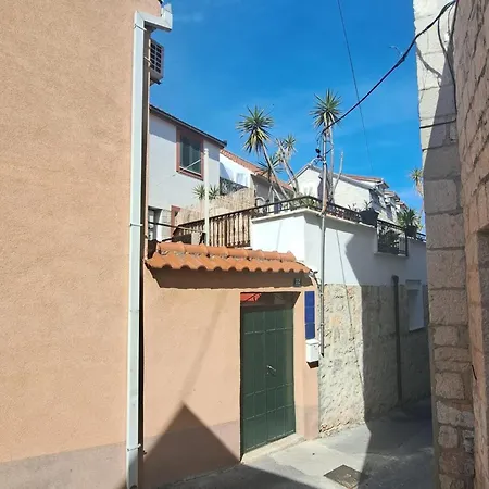 Apartments With Wifi Split - 24525-2