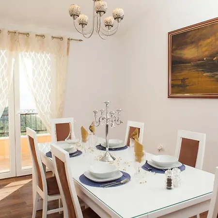 8910 Comfortable Holiday Residence-2